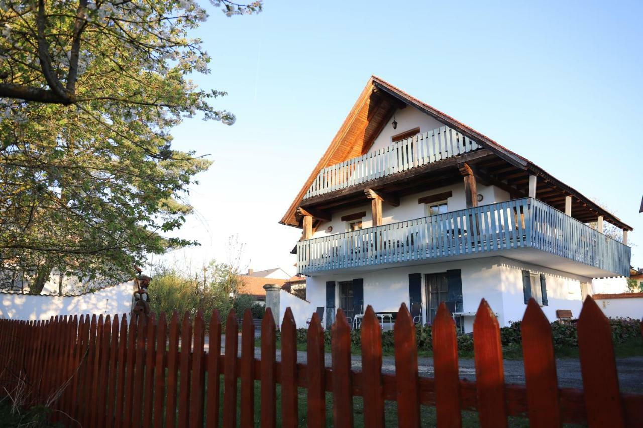 Gaestehaus Roensch Frensdorf Dış mekan fotoğraf